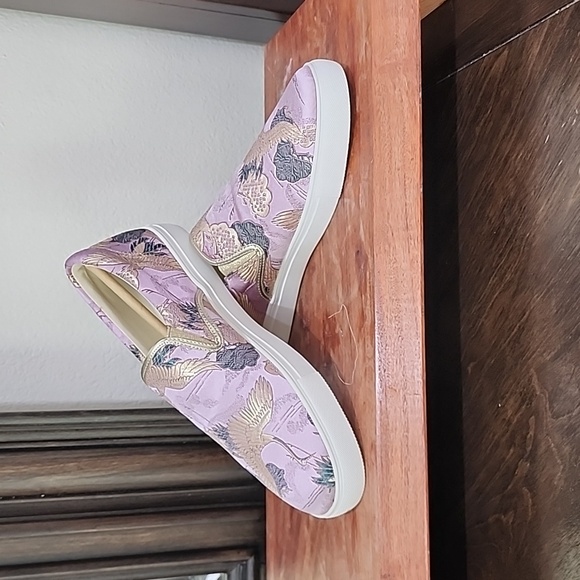 NIB Johnny Was Sneakers size 8 - Picture 5 of 8